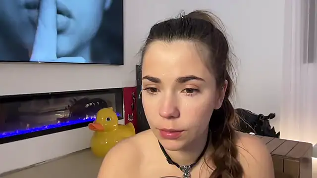 Mika Miller online show from 15, 5, 2026