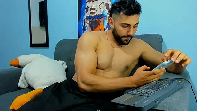 Snapshot of ETHAN_ROX chatting on 24, 12, 2024 ETHAN ROX online show from 24, 12, 2024