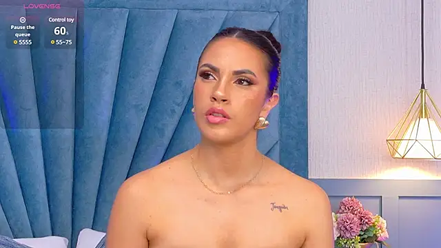 Camille Torres online show from 26, 2, 2025