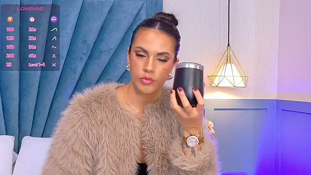 Camille Torres online show from 26, 2, 2025