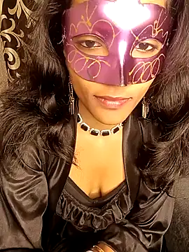 Snapshot of REVA_DARLING chatting on 5, 1, 2025 REVA DARLING online show from 5, 1, 2025