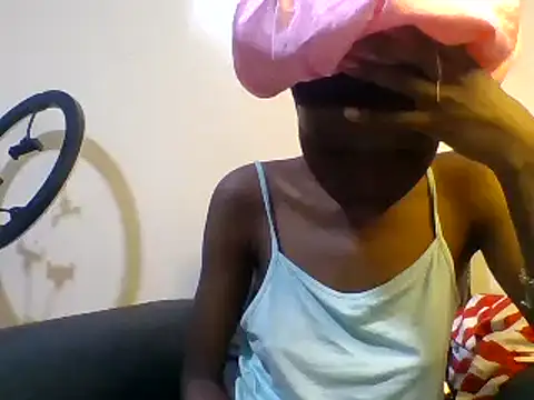Snapshot of Baddie_Floxxy chatting on 10, 12, 2024 Baddie Floxxy online show from 10, 12, 2024