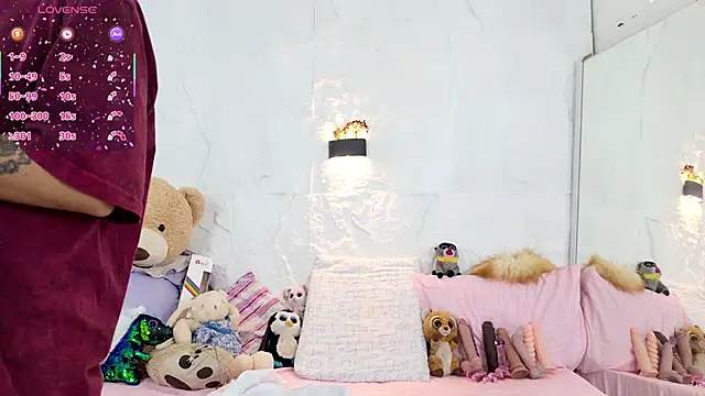 zorravioletta1 online show from 3, 12, 2025