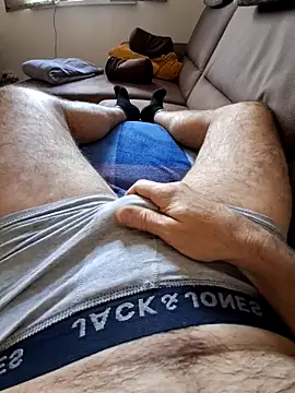 oldermanforwomen online show from 17, 3, 2025