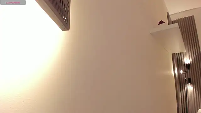 emma alice  online show from 15, 11, 2025