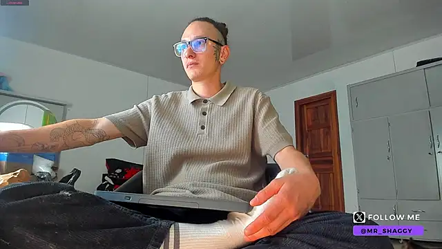 Snapshot of MrShaggy chatting on 18, 5, 2026 MrShaggy online show from 18, 5, 2026