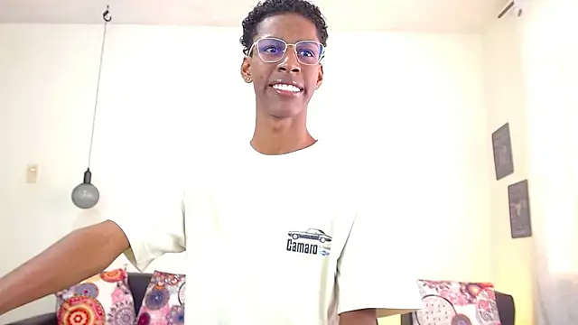 maiki18  online show from 13, 1, 2025