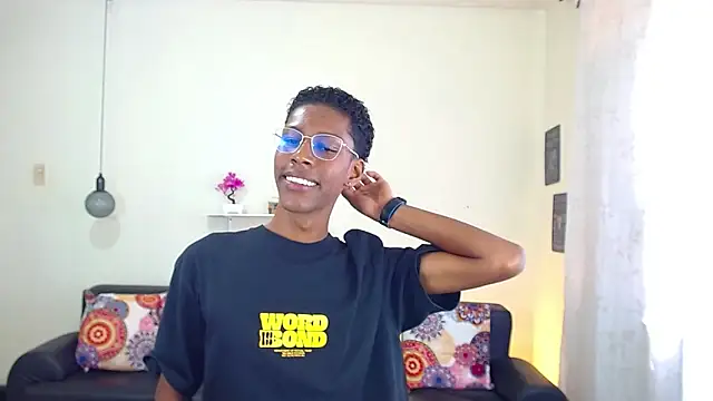 maiki18  online show from 18, 1, 2025