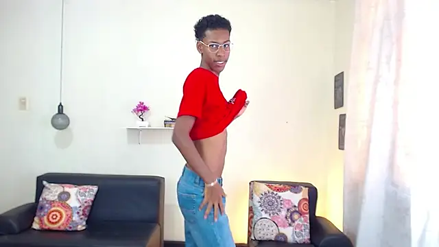 maiki18  online show from 29, 1, 2025