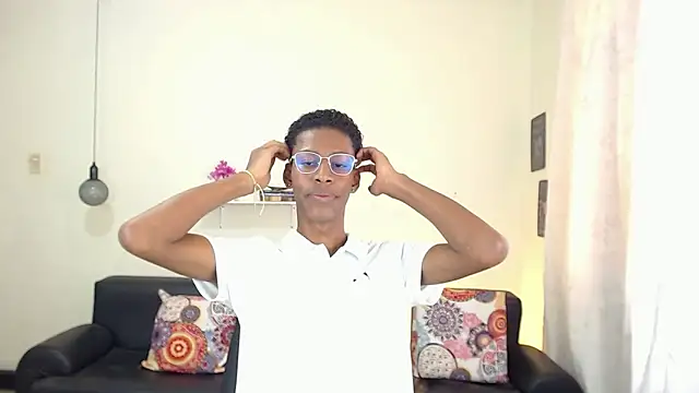 maiki18  online show from 3, 2, 2025