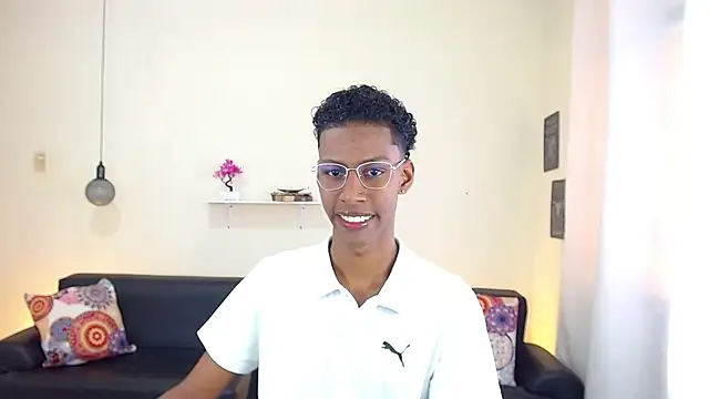 maiki18  online show from 12, 2, 2025