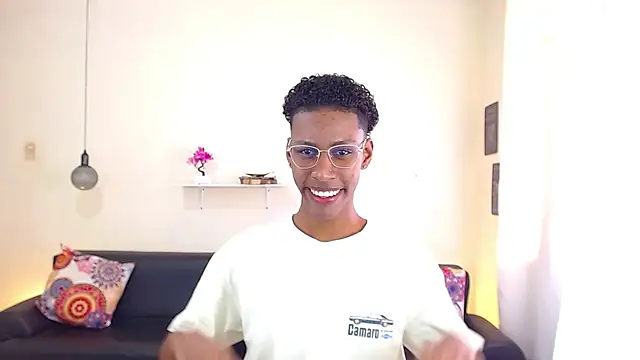 maiki18  online show from 26, 2, 2025