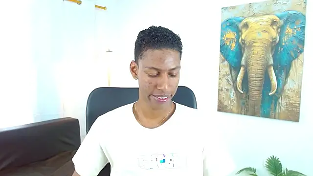 maiki18  online show from 16, 12, 2025