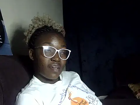 Snapshot of Sexy_racy_rebel_ chatting on 17, 12, 2025 Sexy racy rebel online show from 17, 12, 2025