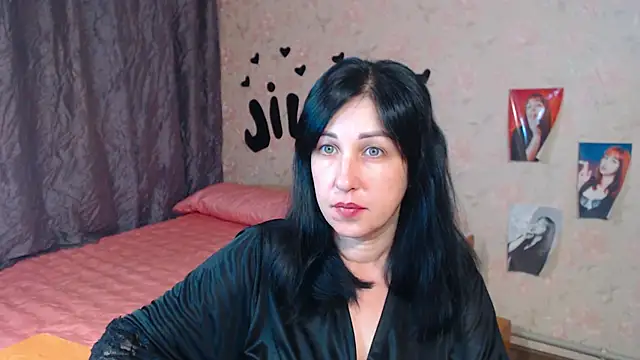 Snapshot of JillStevens chatting on 7, 11, 2025 JillStevens online show from 7, 11, 2025