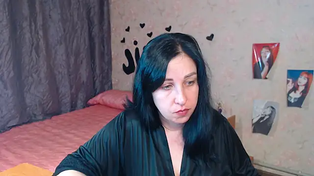 Snapshot of JillStevens chatting on 7, 11, 2025 JillStevens online show from 7, 11, 2025