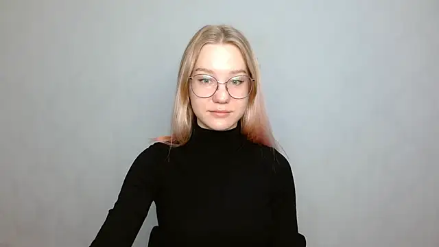 Snapshot of cindi_hot chatting on 7, 1, 2025 cindi hot online show from 7, 1, 2025