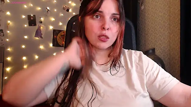 Snapshot of Saya_sweet chatting on 10, 9, 2025 Saya sweet online show from 10, 9, 2025