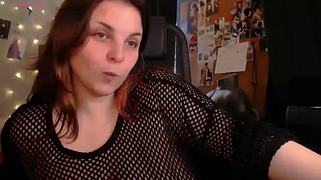 Snapshot of Saya_sweet chatting on 9, 10, 2025 Saya sweet online show from 9, 10, 2025