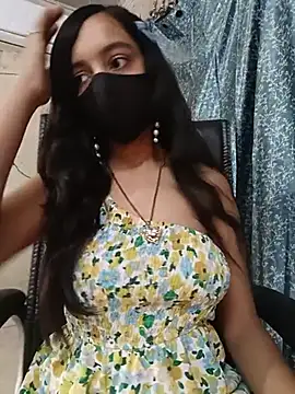 Snapshot of Parinaaz18 chatting on 11, 7, 2026 Parinaaz18 online show from 11, 7, 2026