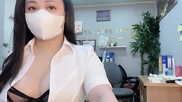 Bamboo Swetie online show from 24, 1, 2025