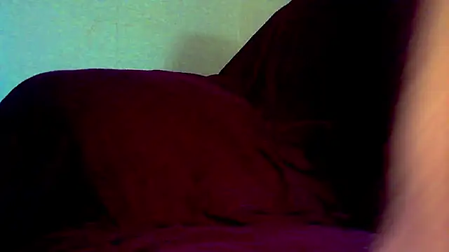 Snapshot of Deckard_Webb1_ chatting on 4, 1, 2025 Deckard Webb1 online show from 4, 1, 2025