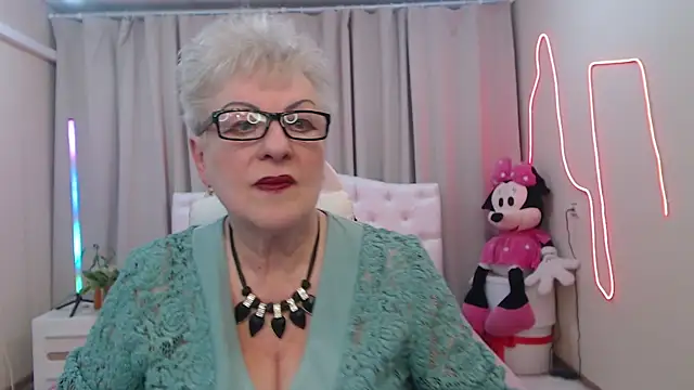 KayleSmoll online show from 15, 5, 2026