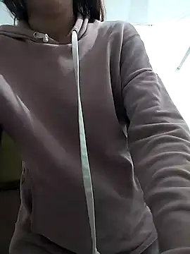 Snapshot of KateDer7 chatting on 4, 1, 2025 KateDer7 online show from 4, 1, 2025