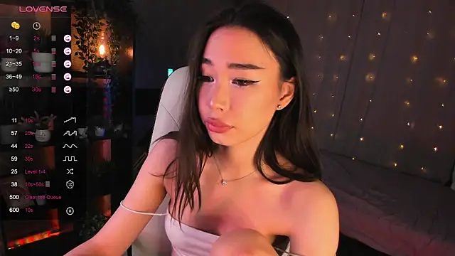 sensualily online show from 12, 11, 2025