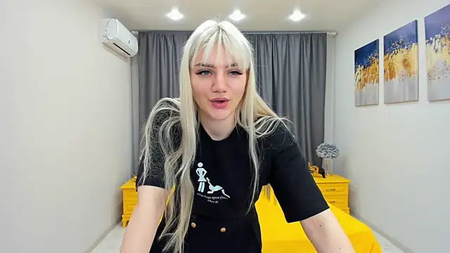 SelenaeMoore online show from 25, 1, 2025