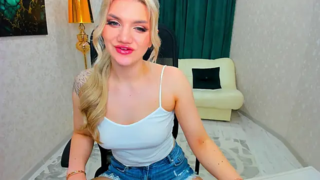 SelenaeMoore online show from 9, 2, 2025