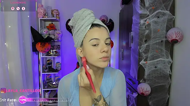 Layla castilloo online show from 24, 10, 2025