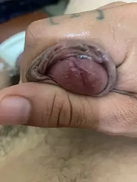 Snapshot of RDbruto chatting on 27, 10, 2025 RDbruto online show from 27, 10, 2025