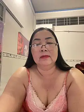 Snapshot of NDith chatting on 14, 2, 2026 NDith online show from 14, 2, 2026