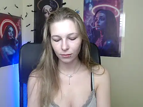 Snapshot of StrangerGi chatting on 15, 5, 2026 StrangerGi online show from 15, 5, 2026