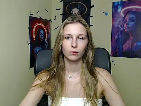 Snapshot of StrangerGi chatting on 13, 6, 2026 StrangerGi online show from 13, 6, 2026