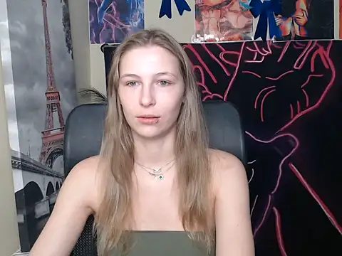Snapshot of StrangerGi chatting on 14, 6, 2026 StrangerGi online show from 14, 6, 2026