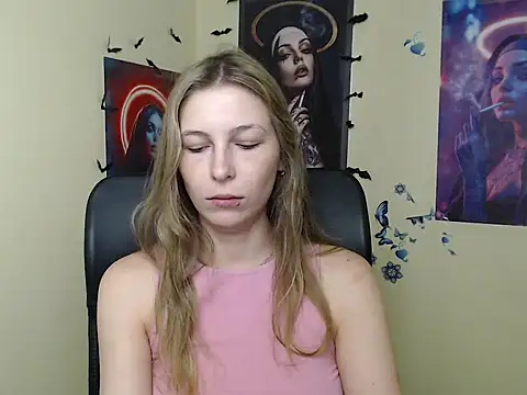 StrangerGi online show from 26, 6, 2026