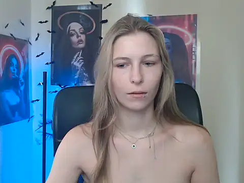 StrangerGi online show from 20, 7, 2026