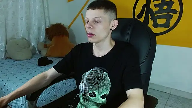 Matthew Boy  online show from 12, 2, 2025