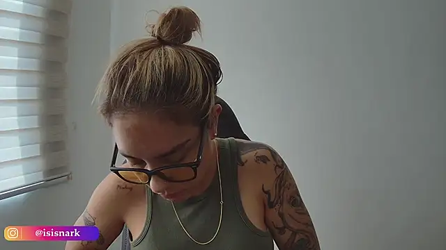 Snapshot of Isis69_ chatting on 7, 1, 2026 Isis69 online show from 7, 1, 2026