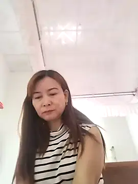 Sexy-ladyboobs20 online show from 26, 12, 2024