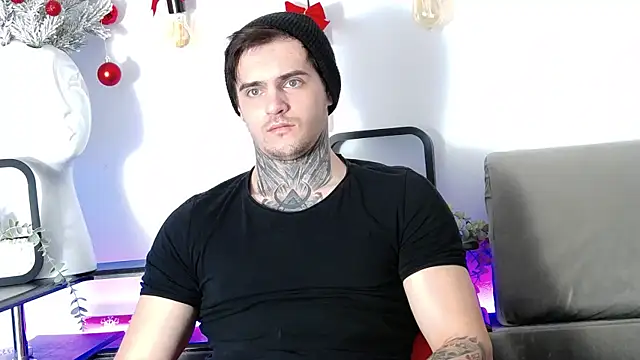 CarterCole online show from 4, 1, 2025