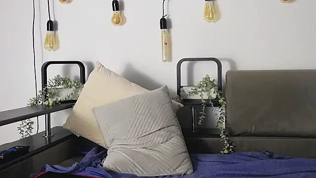 CarterCole online show from 2, 2, 2025