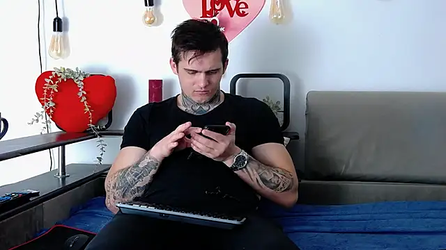 CarterCole online show from 15, 2, 2025