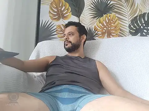 Snapshot of HornyBeachBoyBR chatting on 31, 1, 2025 HornyBeachBoyBR online show from 31, 1, 2025