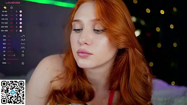 Snapshot of KleinGlif chatting on 30, 12, 2024 KleinGlif online show from 30, 12, 2024