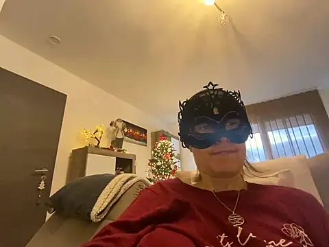 Marilou1983 online show from 22, 12, 2024