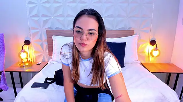 Snapshot of Stacey_white_ chatting on 14, 9, 2025 Stacey white online show from 14, 9, 2025
