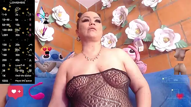 Snapshot of IngritBitch chatting on 27, 10, 2025 IngritBitch online show from 27, 10, 2025